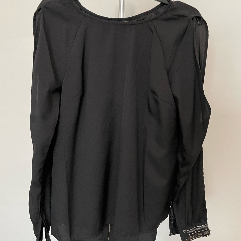 Black blouse with sequin detail on sleeves and back